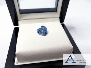 Herzdiamant von Algordanza Diamantbestattung Herzdiamant
