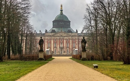Blick auf das Neue Palais in Potsdam