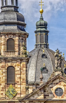 Blick auf die Türme von St. Salvator in Fulda