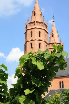 Blick auf die Türme der Liebfrauenkirche in Worms