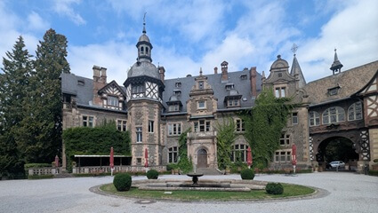 Schloss Rauischholzhausen Schloss Rauischholzhausen | Quelle: FriedWald